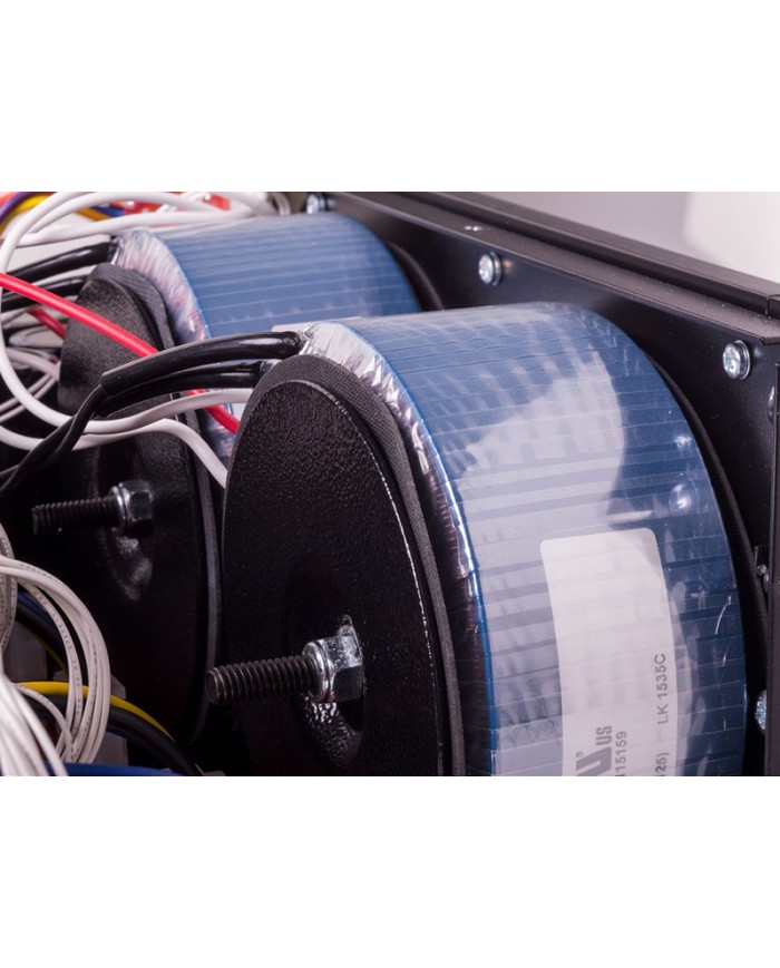 Finale di potenza a 3 canali a stato solido Anthem MCA 325  Gen 2