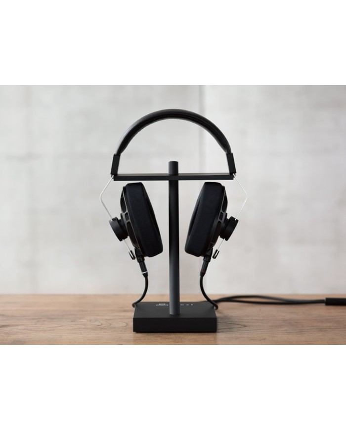 Cuffia on-ear con tecnologia AFDS aperta  Final Audio D8000  nera