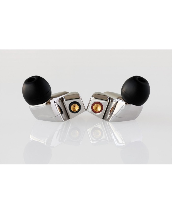 Cuffia in-ear hi-end con altoparlante in berillio  Final Audio A8000