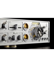 Amplificatore in classe AD con 4 moduli amplificatori mono  Rose RA180