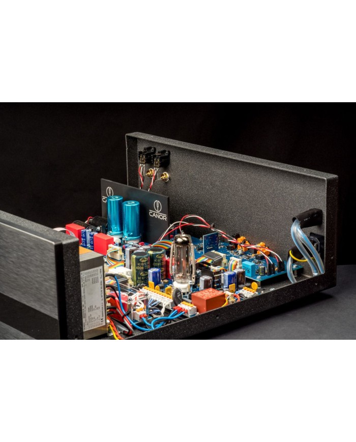 Lettore CD-DAC con convertitore D-A a valvole  Canor CD 1.10  Nero