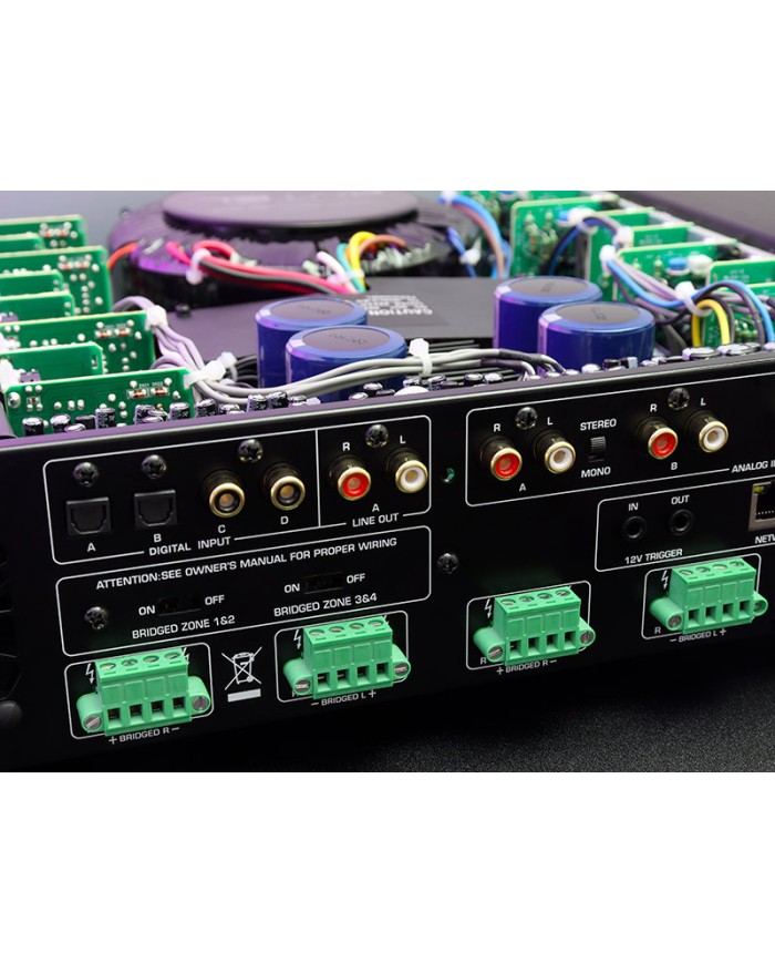 Finale di potenza multicanale in classe AB  Potenza 50w  Rotel C8