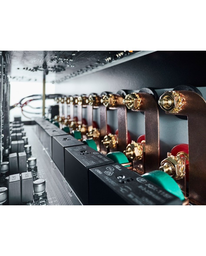 Amplificatore Integrato AV a 11 canali  Primare SPA25 Prisma  Nero