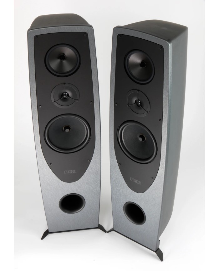 Diffusori da pavimento 2.5 vie cabinet GRC cemento e vetro  Rega AYA