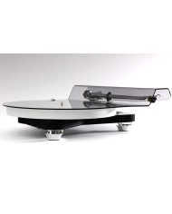 Giradischi con zoccolo in fibra di carbonio e grafene  Rega Naia