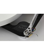 Giradischi con zoccolo in fibra di carbonio e grafene  Rega Naia