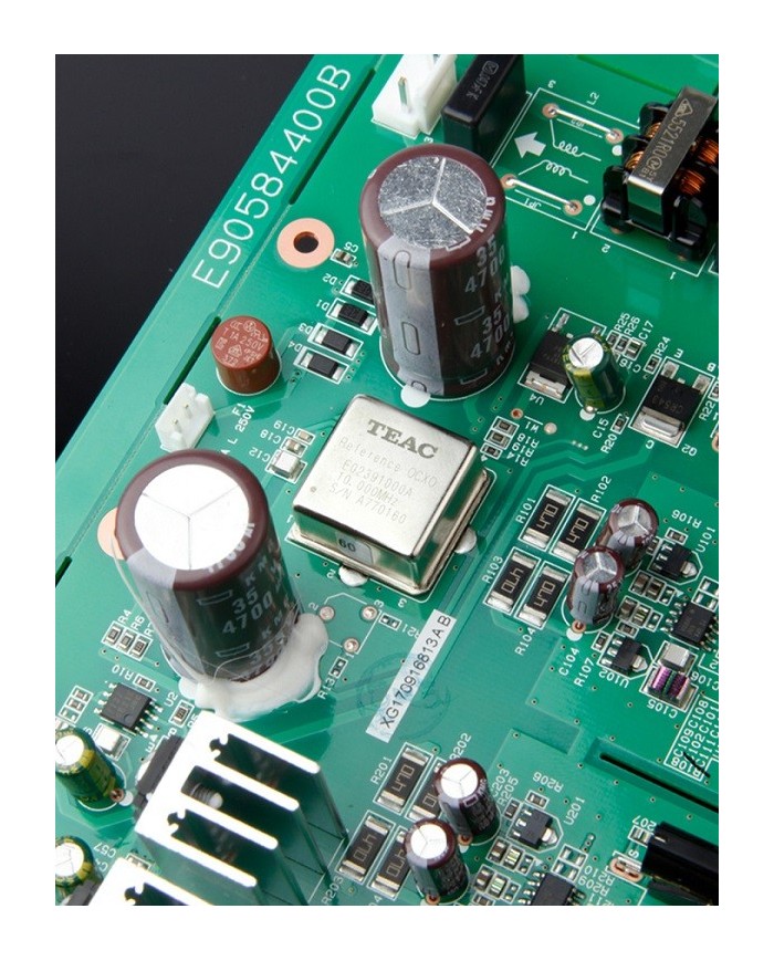 Generatore di clock super curato  Teac CG-10M-A Master Clock  Silver