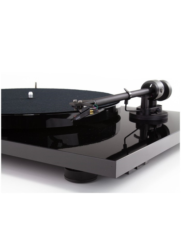 Giradischi Bluetooth 5.0 con pre-phono  Pro-Ject E1 BT   Nero lucido