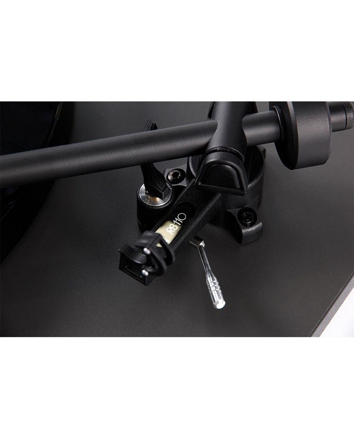 Piatto Giradischi REGA Planar 1 Plus matt black 2021 con cinghia EBLT