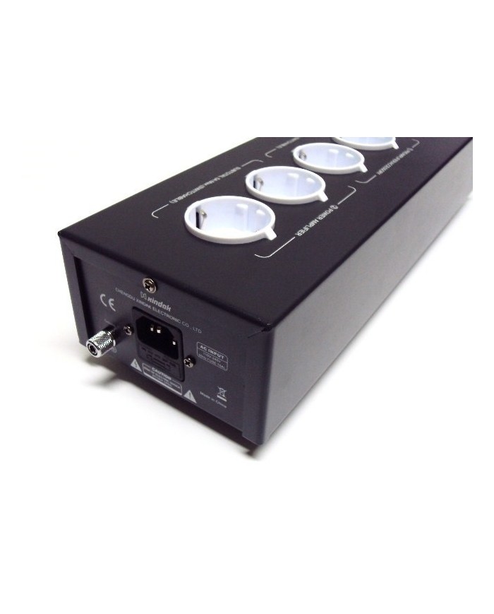 XINDAK XF-500E Condizionatore di Rete a 4 Prese Schuko