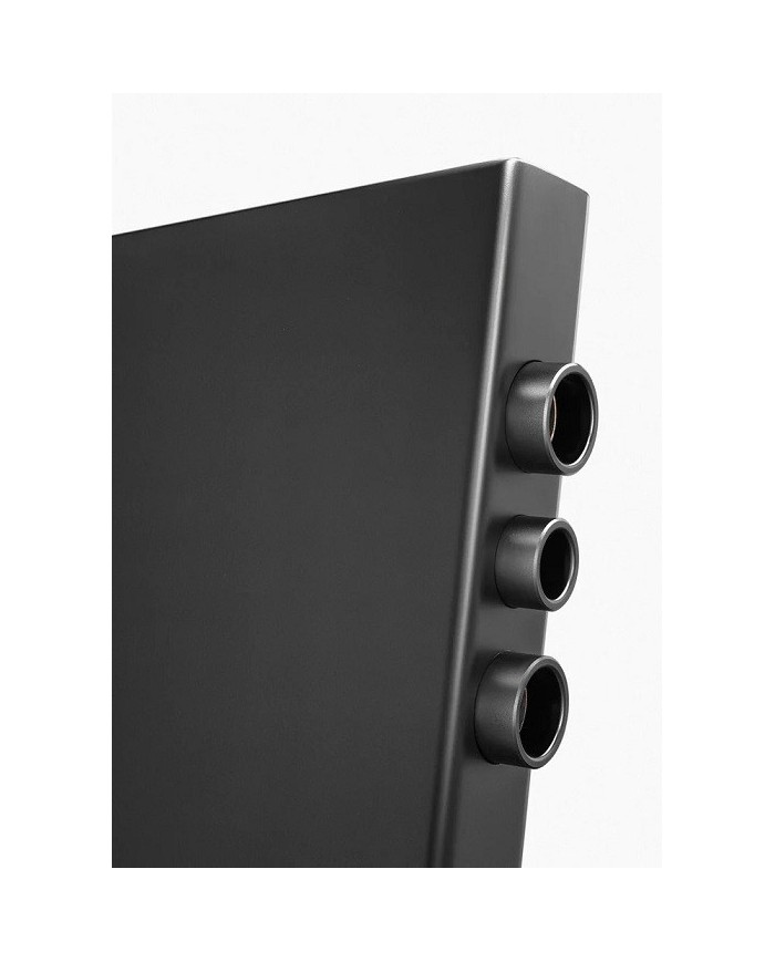 Diffusori da pavimento con speciale membrana dei woofer Axxess L3 Black