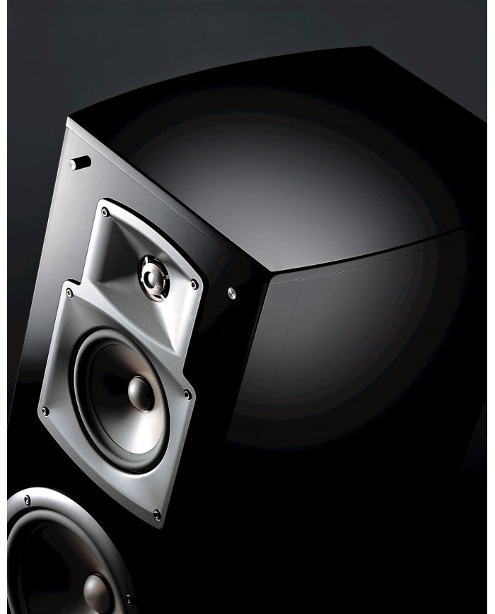 Yamaha NS-777 diffusore a colonna colore nero