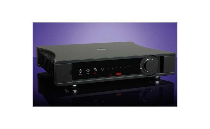 L’amplificatore stereo della Rega modello Aethos